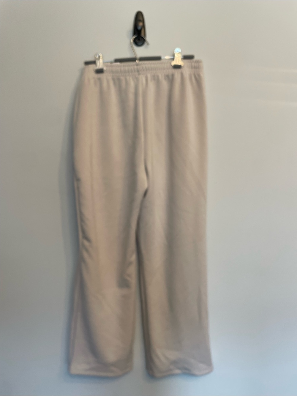 Lazy pants Relaxed Wide-Leg Drawstring Track Pants in Light Gray - Picture 3 of 9